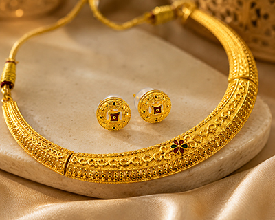 Gold-Tone Traditional Choker Necklace 1