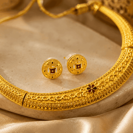 Gold-Tone Traditional Choker Necklace & Earrings Set